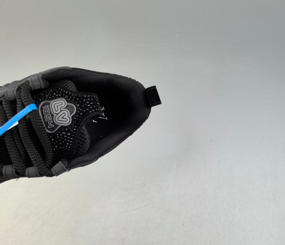 Louis Vuitton Skate Black