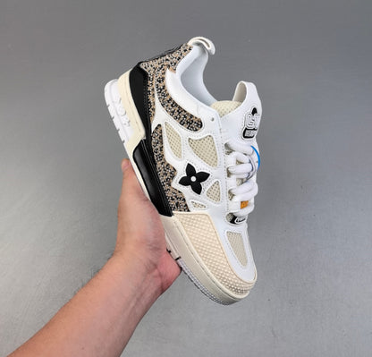 Louis Vuitton Skate Beige, black and white