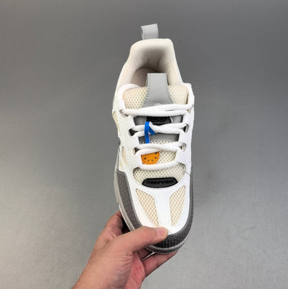 Louis Vuitton Skate Grey and white
