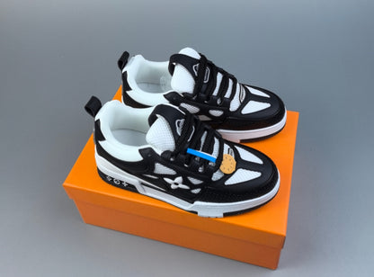 Louis Vuitton Skate Black and White